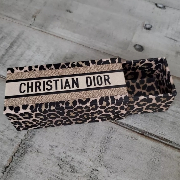 Christian Dior Lipstick Holder Limited Edition Anim Mitzah Leopard Print… - Picture 4 of 4